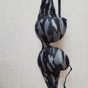 La senza black camo bra 38C